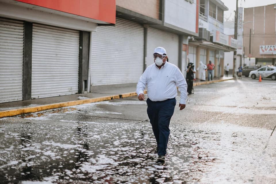 Sanitizan Avenida Juárez y Parque Reforma