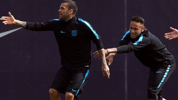 Neymar y Dani Alves se suman a Messi en críticas a la directiva del Barcelona