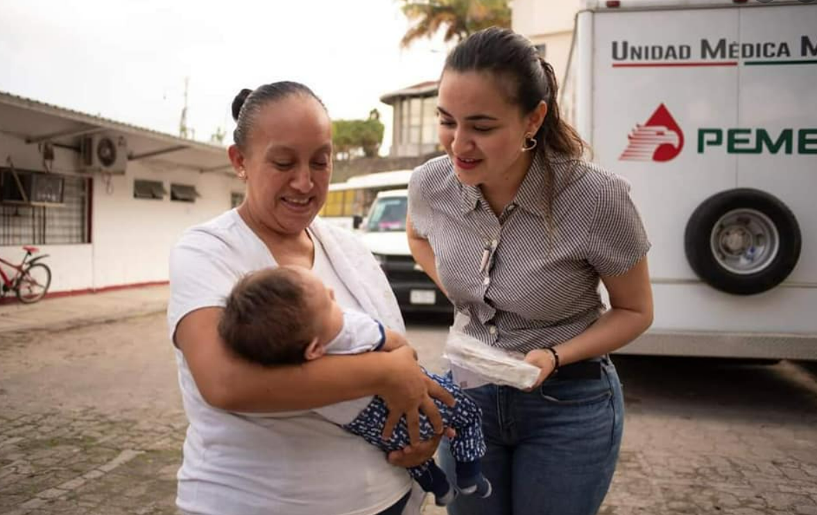 En El Dif Tuxpan Concluimos Una Semana Más Sirviendo Con El Corazón A Muchas Familias 20 De 2283